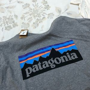 Patagonia long sleeve t shirt gray L